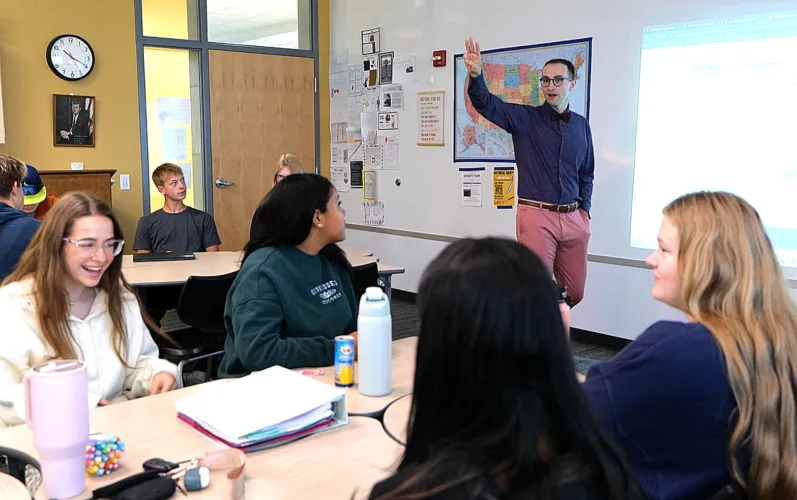 Proposed retention bonuses help teachers